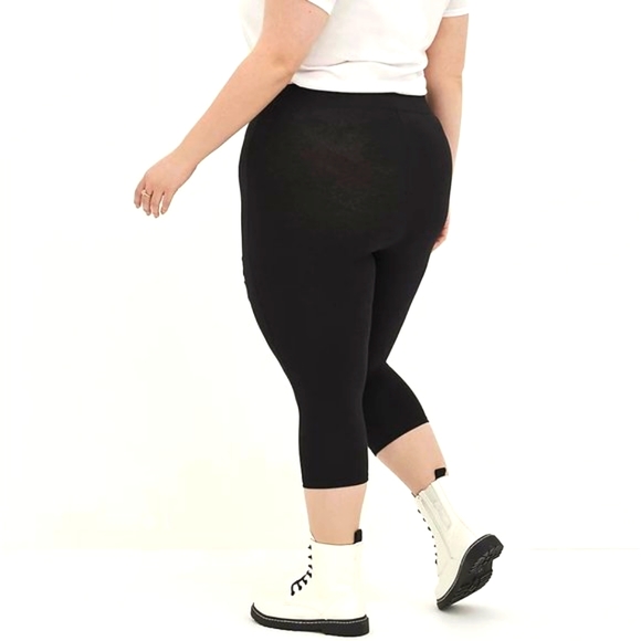 ♥️NWT VINTAGE TORRID LEGGING DESTRUCTED PEDAL PUSHER DISNEY VILLAINS SIZE 3X - Picture 2 of 10